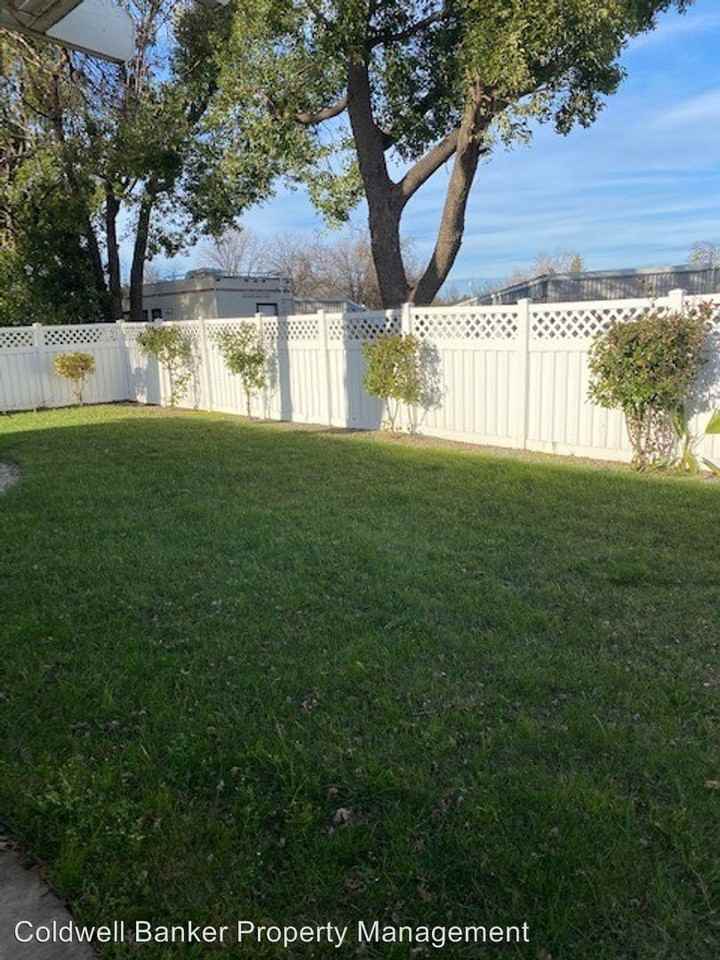 3630 Culwood Lane - Photo 3 of 10