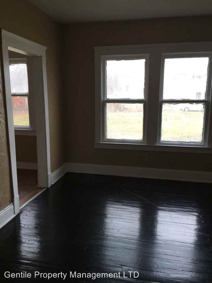 3434 E 105th St - Photo 3 of 3