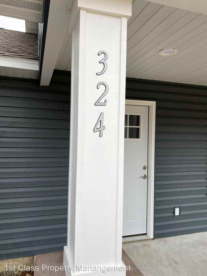 324 Grady - Photo 2 of 13