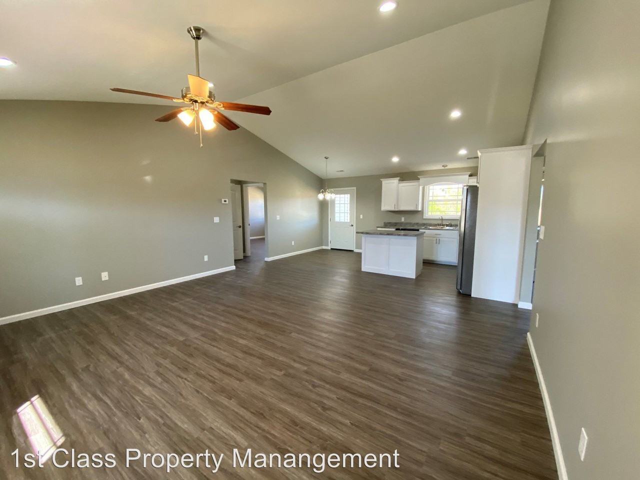 324 Grady - Photo 3 of 13