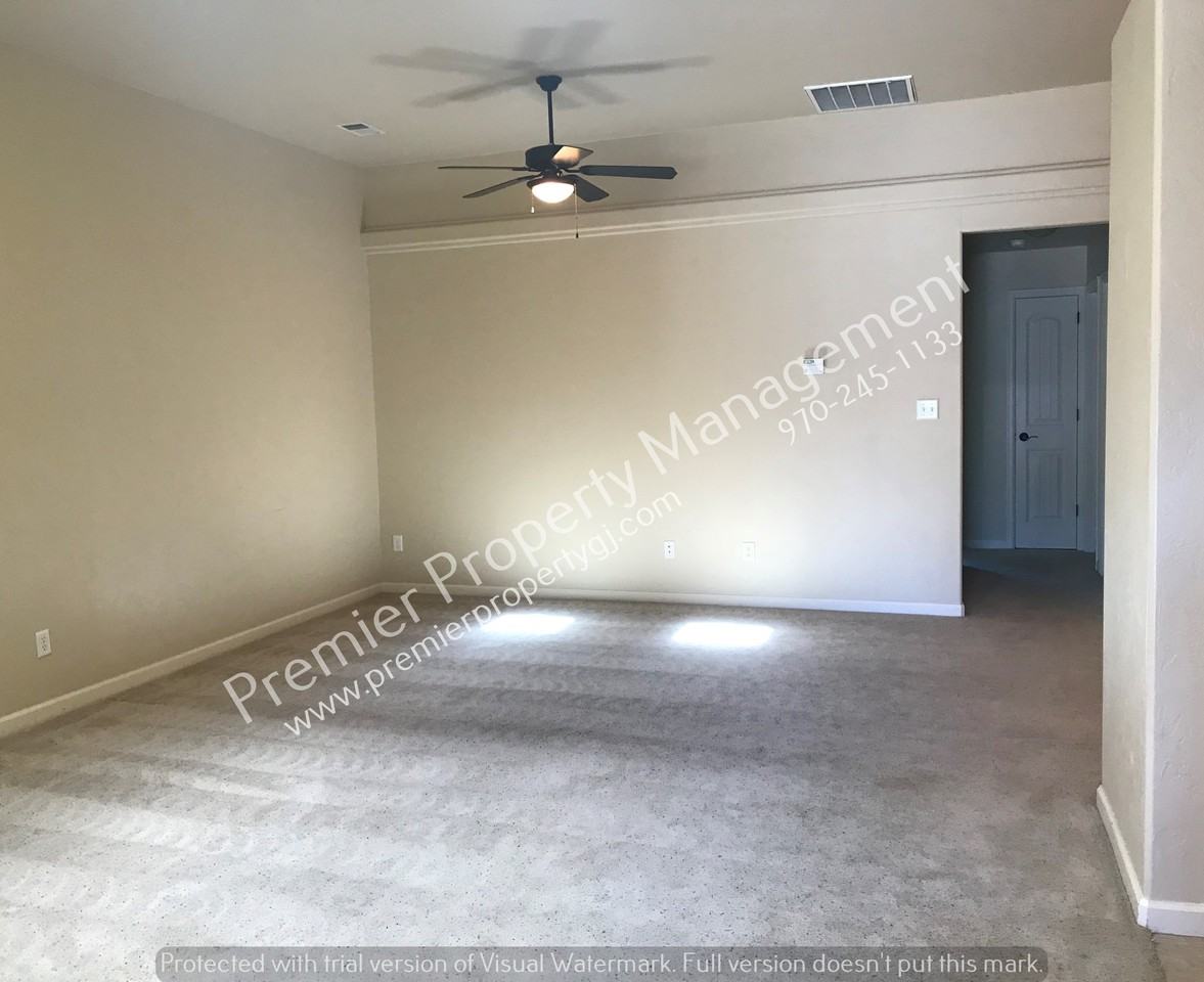 588 Belhaven Way - Photo 3 of 16