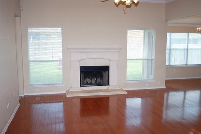 5225 Malibu St - Photo 2 of 10