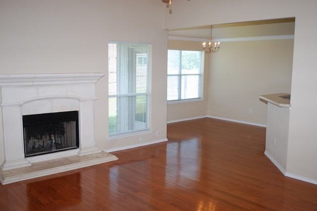 5225 Malibu St - Photo 3 of 10