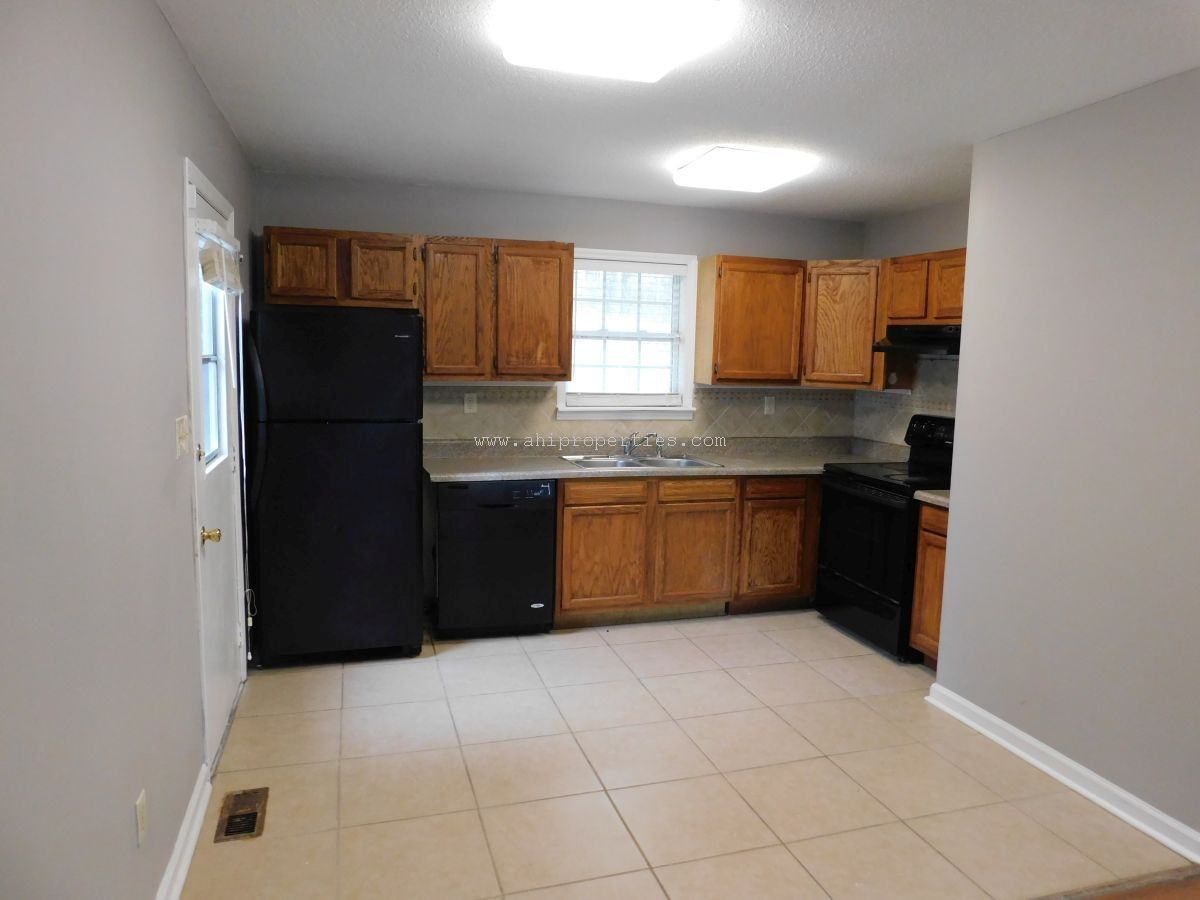 629 15th Ave Nw - Photo 3 of 8