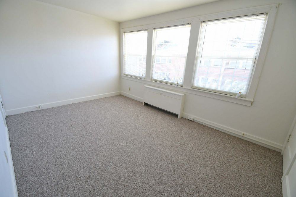 143 West Grattan St - Photo 3 of 6