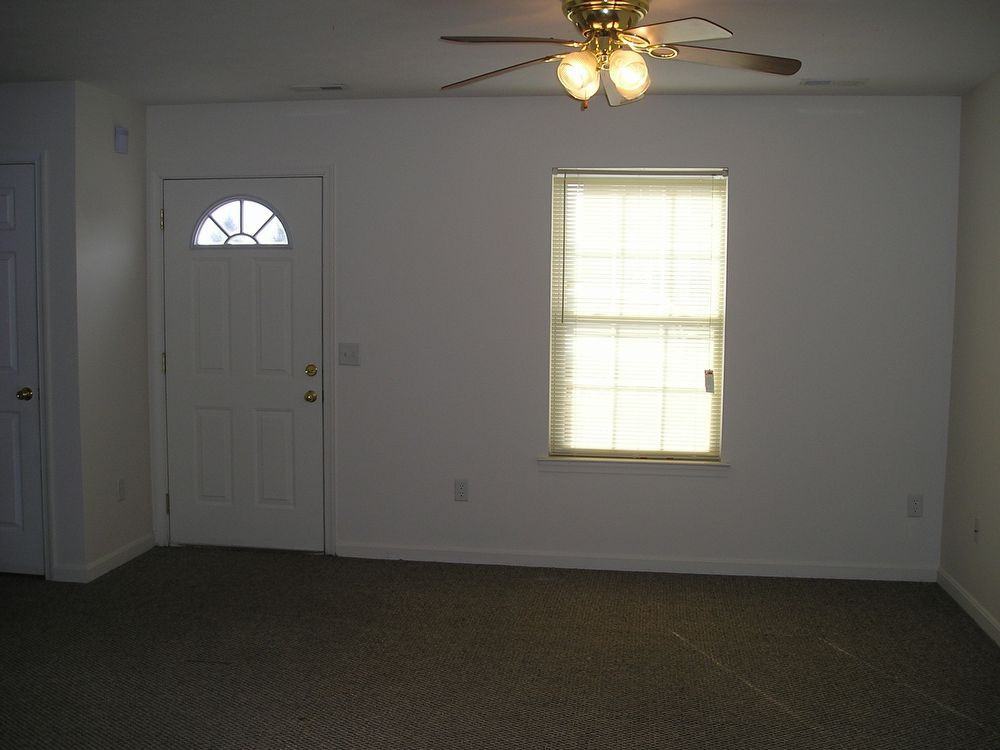 177 Sandy Lane - Photo 2 of 5