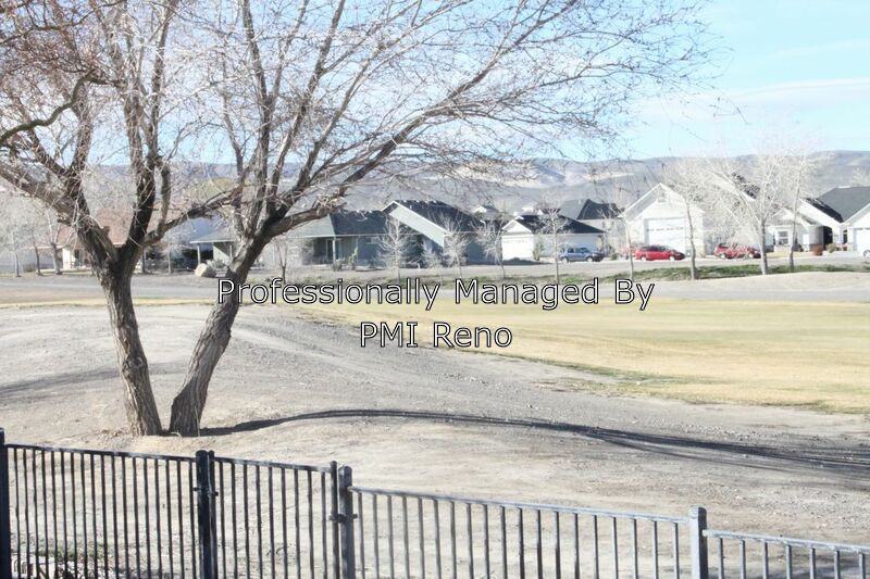 576 Wedge Lane - Photo 3 of 8