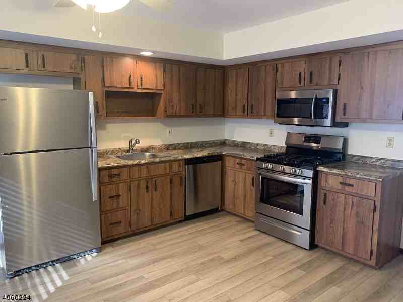 212 -214 S 19th Ave - Photo 3 of 15