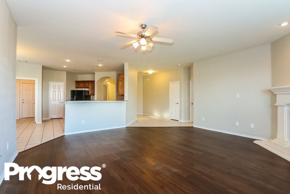 7905 Raton Ridge Ln - Photo 3 of 17