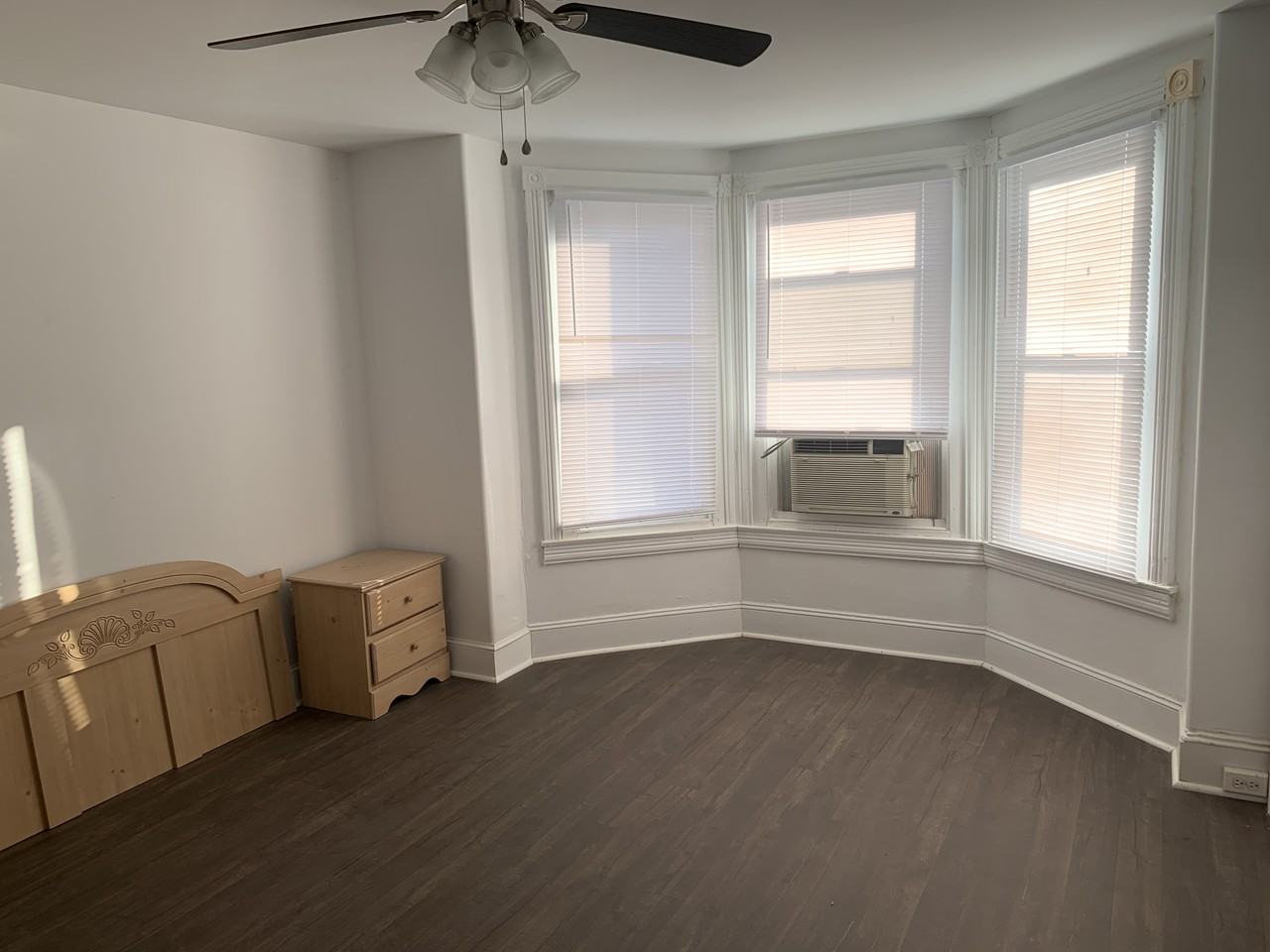 130 Farson St - Photo 2 of 8