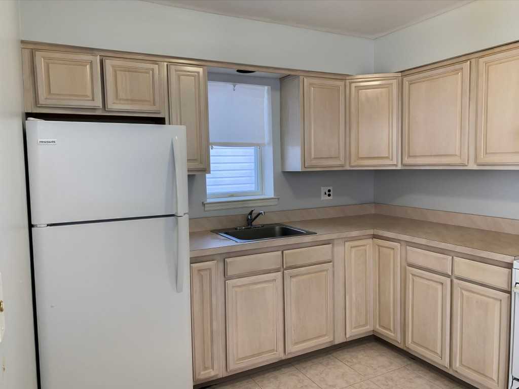 136 Bay 7th Street 3 - Photo 3 of 12