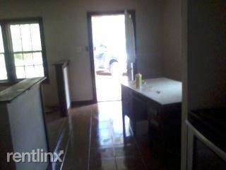 140 Hallman Loop - Photo 3 of 6