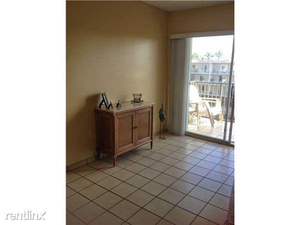 3948 NE 169th St - Photo 2 of 17