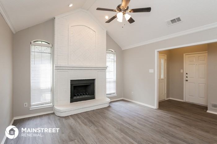 1616 Allen Drive - Photo 3 of 17