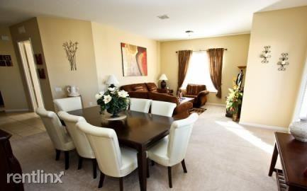 5024 Shoreway Loop - Photo 3 of 7