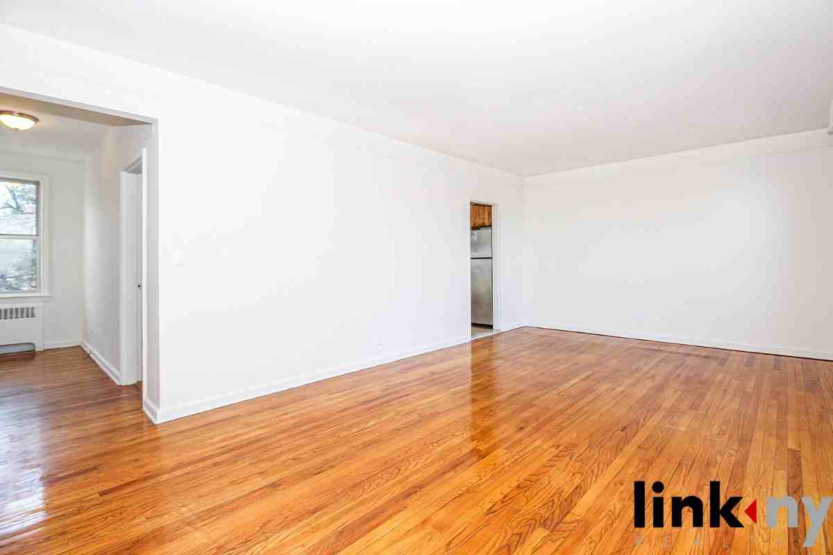 300 Broadway #6C - Photo 2 of 20