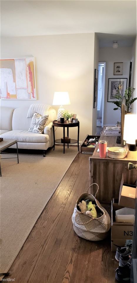 Tatham House Condominium - Photo 2 of 9