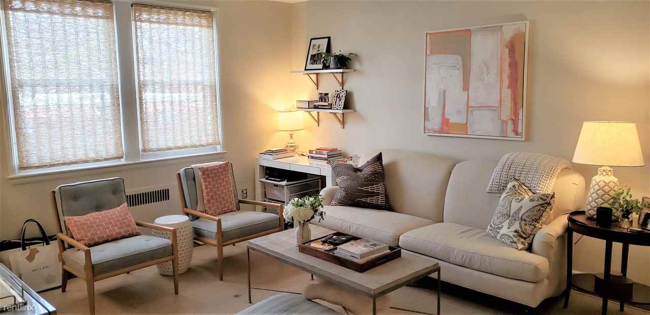 Tatham House Condominium - Photo 3 of 9