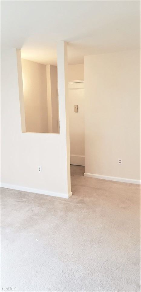 2627 39th St NW - Photo 2 of 15