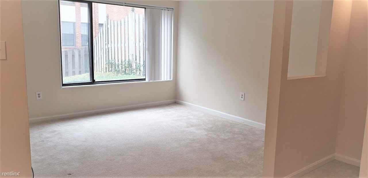 2627 39th St NW - Photo 3 of 15