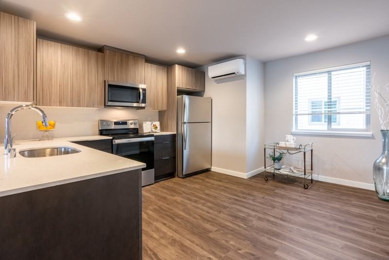 4908 S Willow St. - Photo 3 of 22