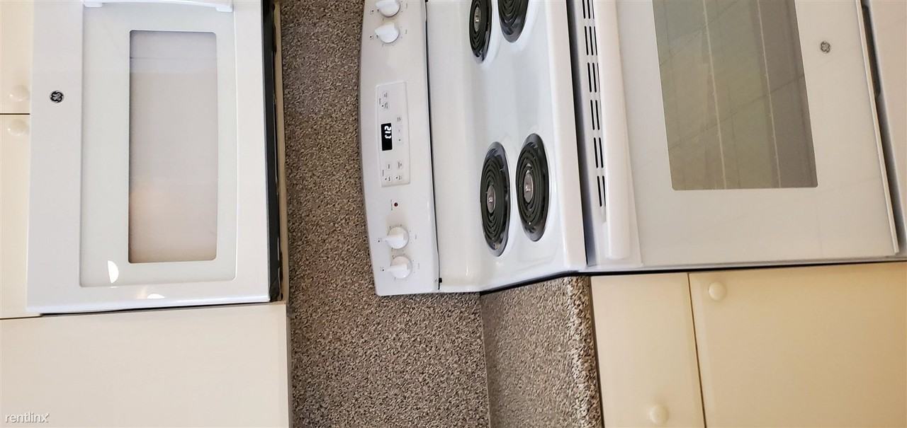 1663 SE 27th Dr - Photo 3 of 18