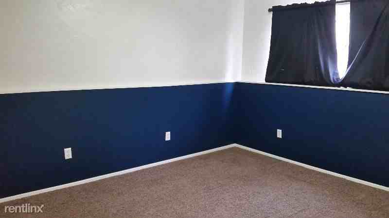 3206 Lymen St - Photo 3 of 22