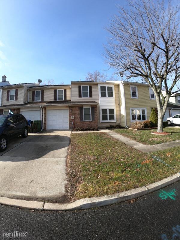 206 Lafayette Dr. - Photo 2 of 20