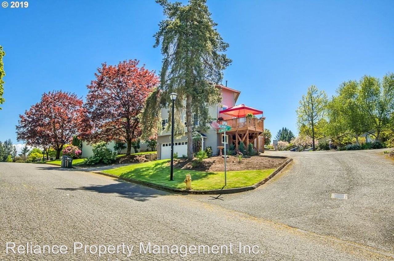 6235 Clubhouse Circle - Photo 2 of 29