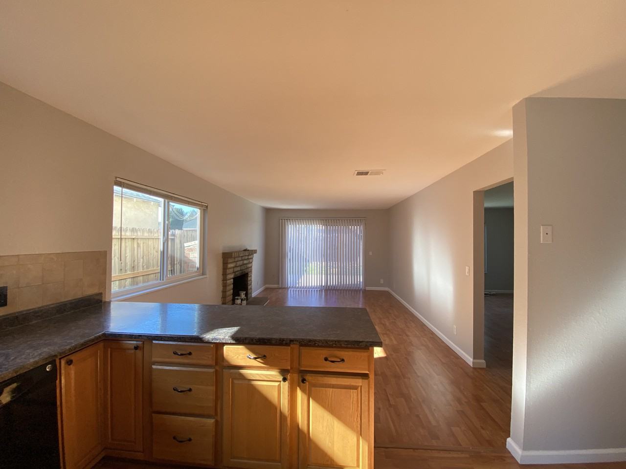 124 Danvers Court - Photo 4 of 14