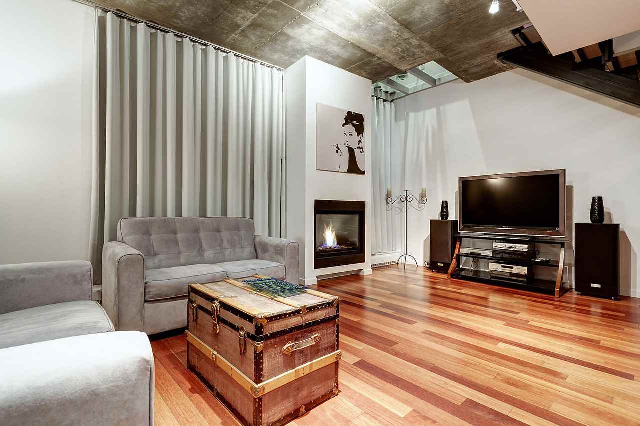 445 Avenue Viger Ouest #1300 - Photo 6 of 19