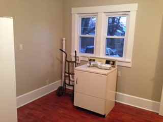 211 West Adams Street - Photo 4 of 14