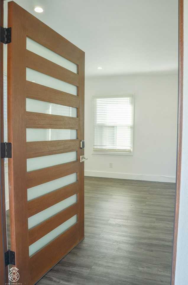 5407 Monroe Street - Photo 7 of 36