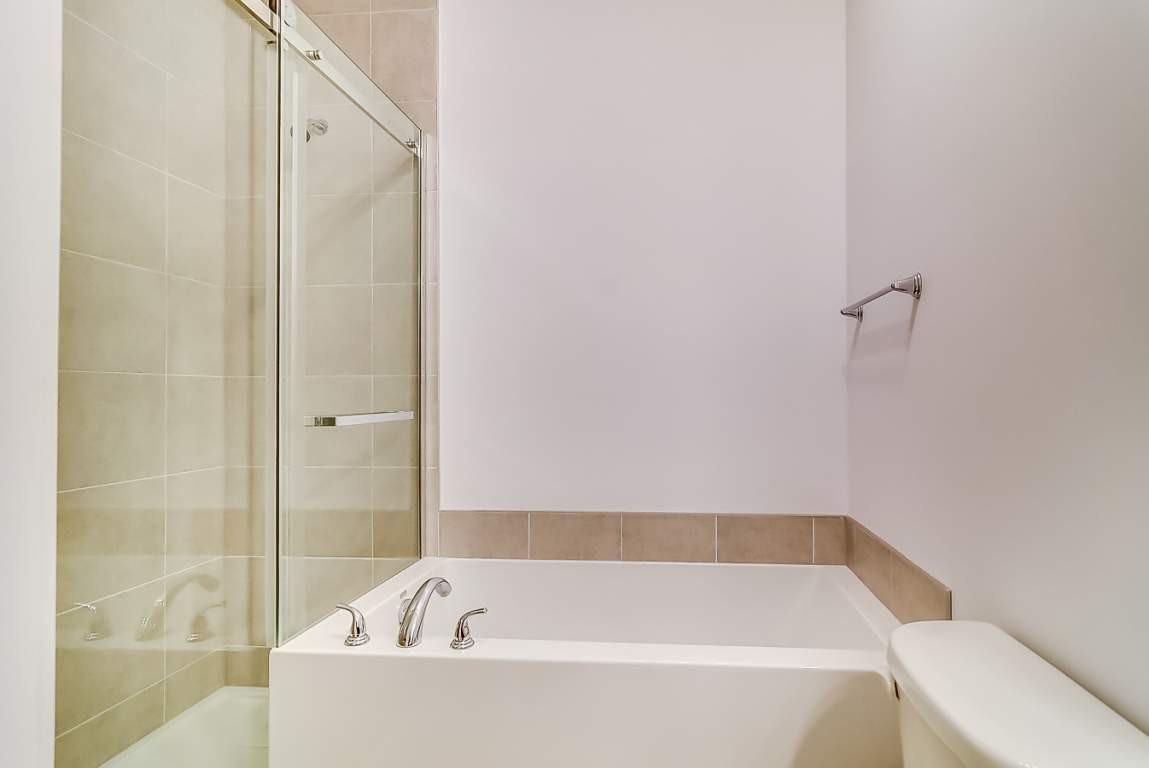 Muscat 6 - Photo 3 of 5