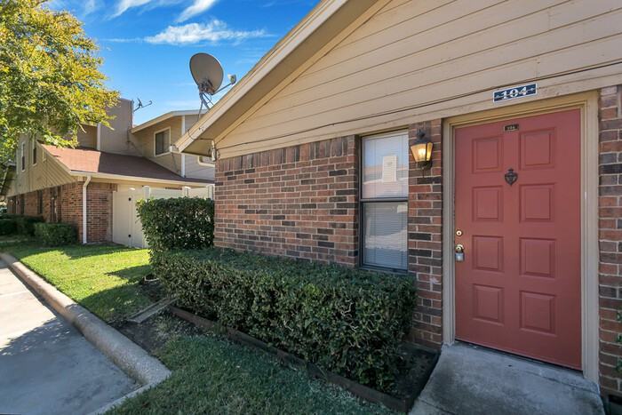 2240 Tarpley Road #104