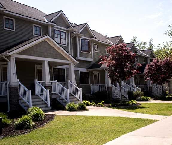 Fairbanks Village - Photo 2 of 3