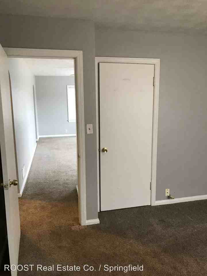 2260 Shawnee Avenue - Photo 3 of 14