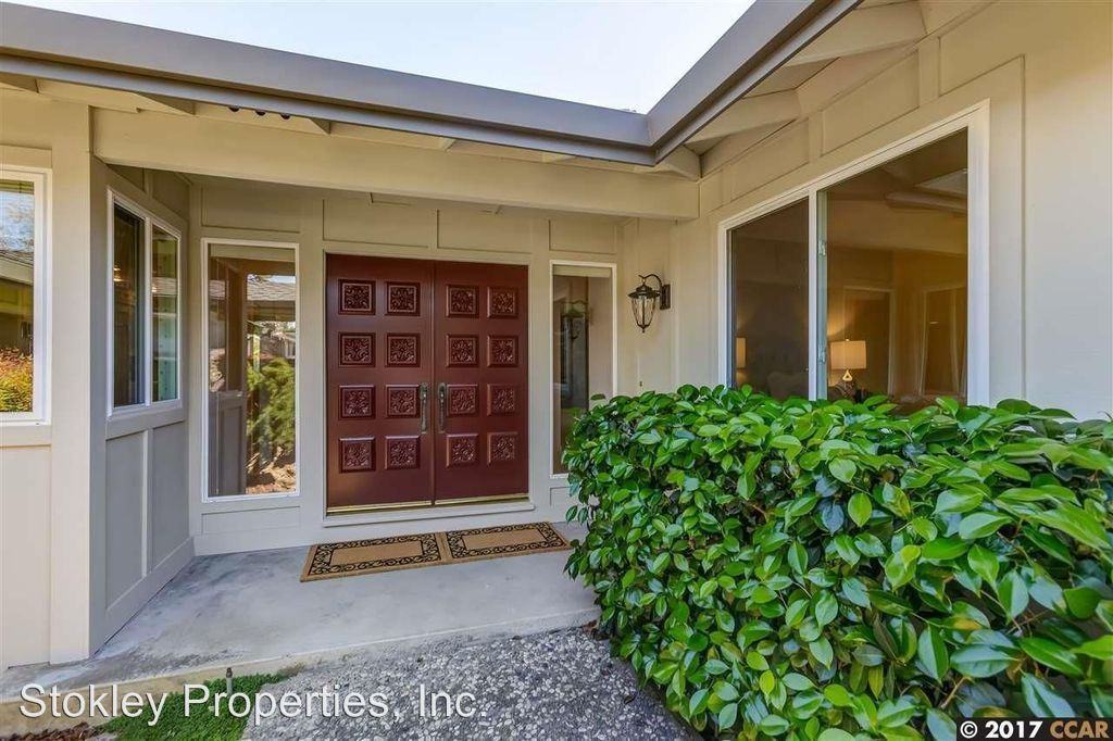 2117 Dunblane Ct - Photo 3 of 24