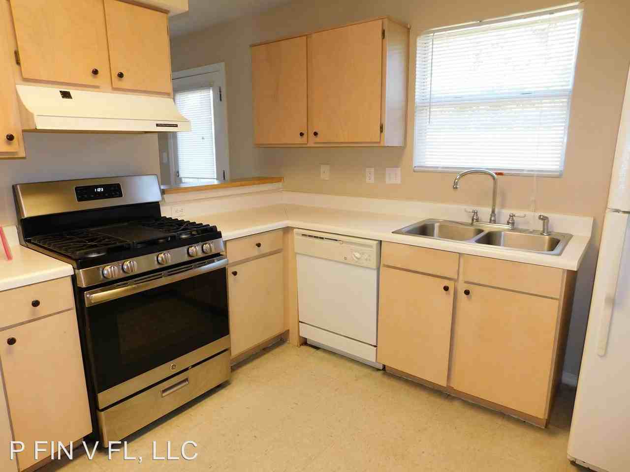 90 Valtameri Ct - Photo 2 of 22