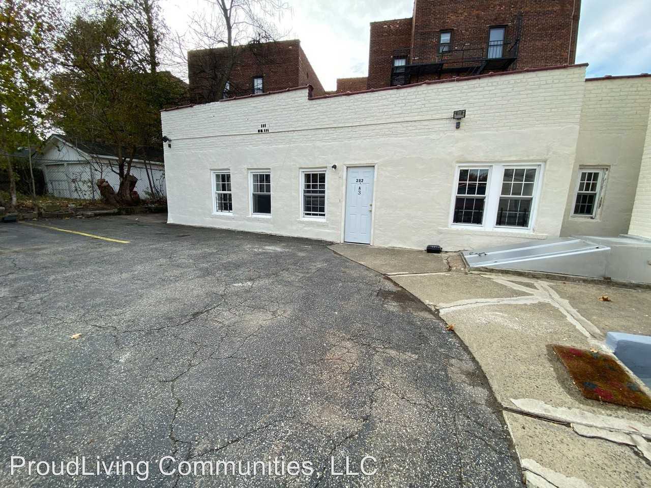 280-286 Orange Ave - Photo 2 of 7