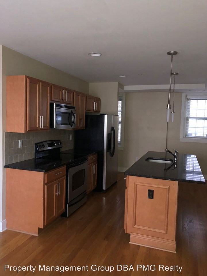 4300 Spruce St #A102 - Photo 3 of 9