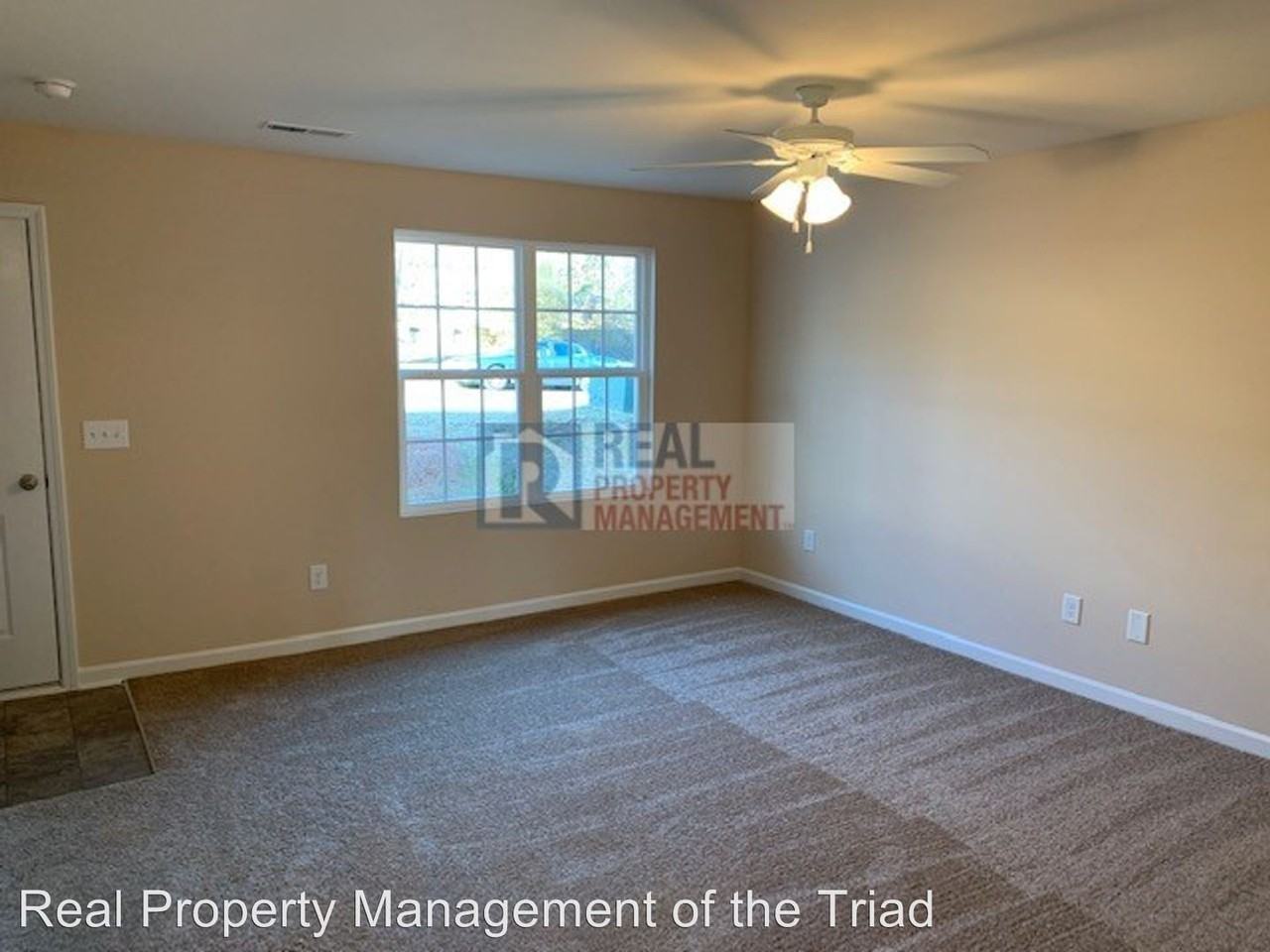 3916 Mountainridge Drive - Photo 2 of 12