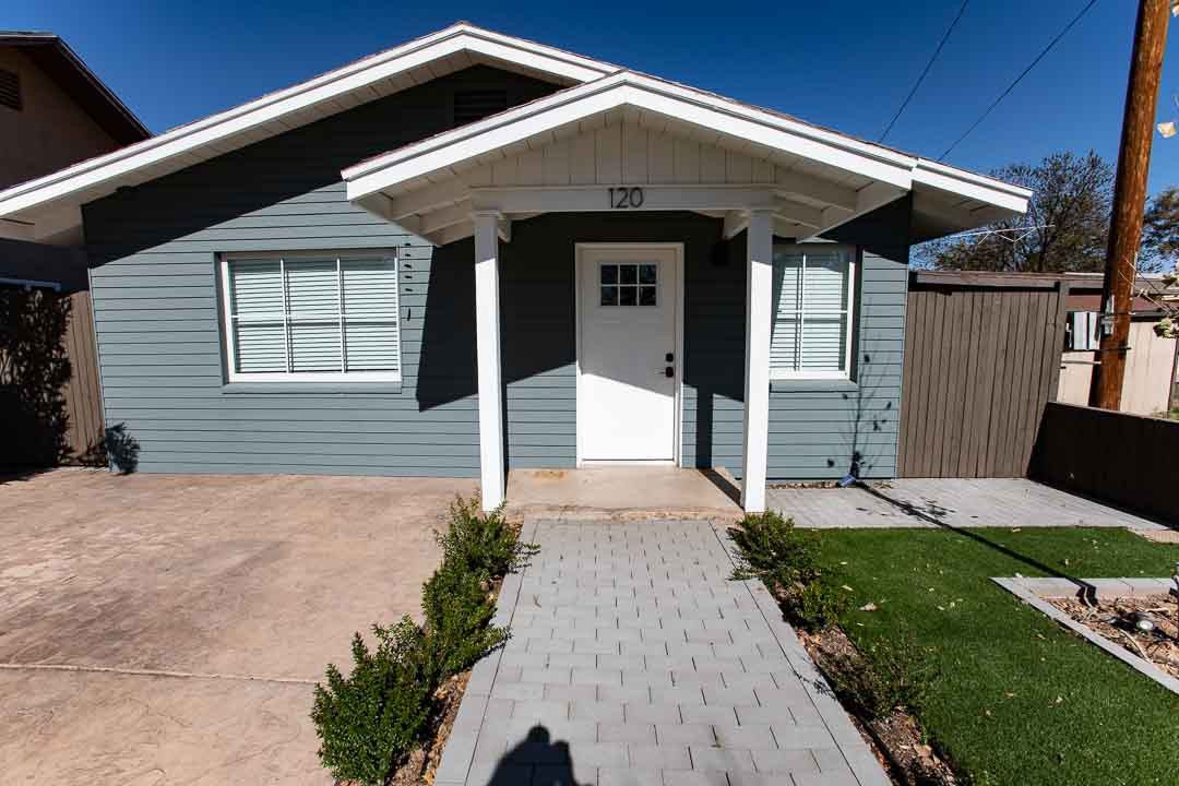 120 E Cullumber Ave - Photo 3 of 23