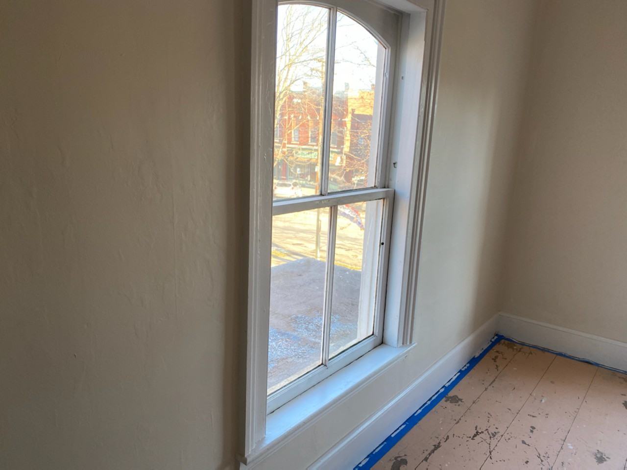 Duplex - Photo 3 of 5