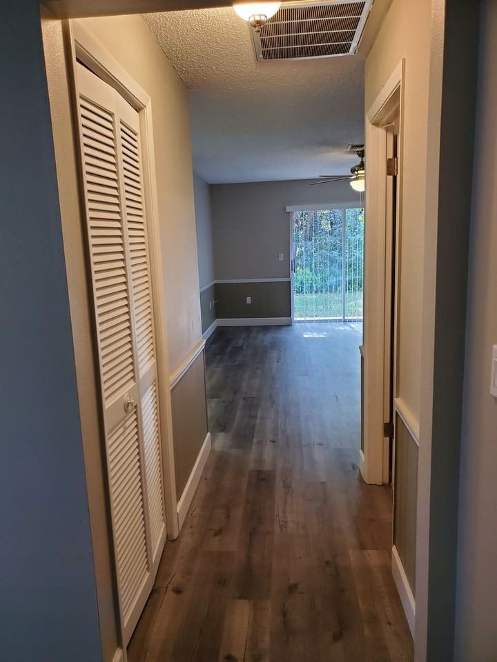 8304 Reynolds Dr - Photo 3 of 27
