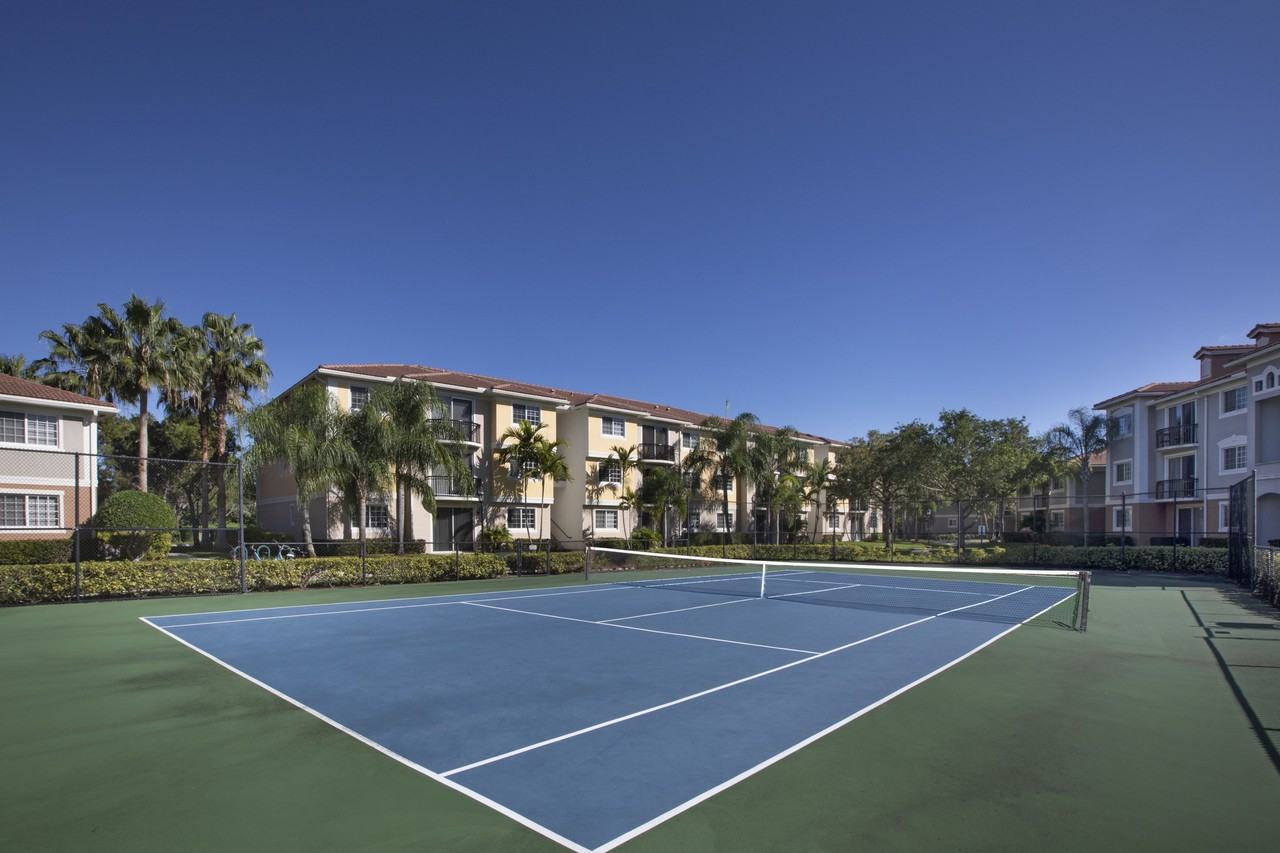 Gables Montecito - Photo 4 of 18