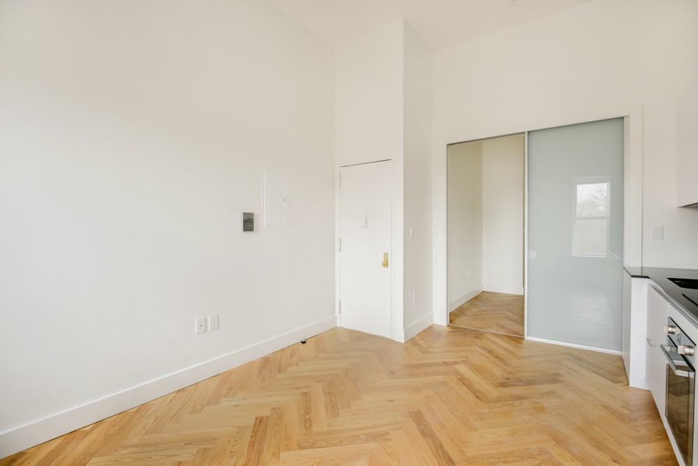 181-182 Prospect Park West - Photo 5 of 13