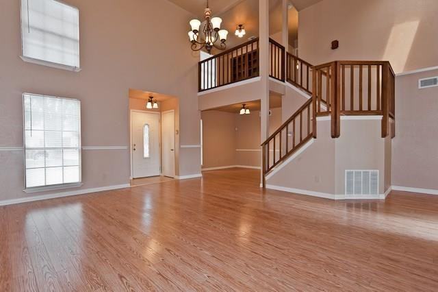 2210 Gladstone Drive - Photo 2 of 24