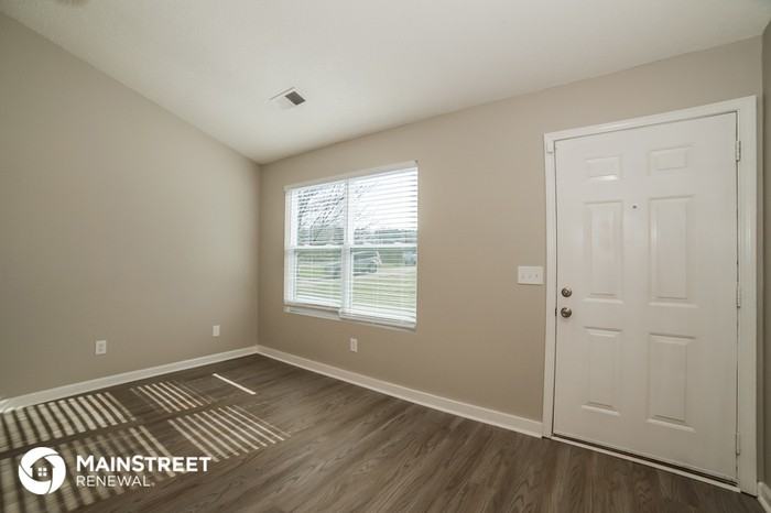 21 Grist Mill Lane - Photo 3 of 16