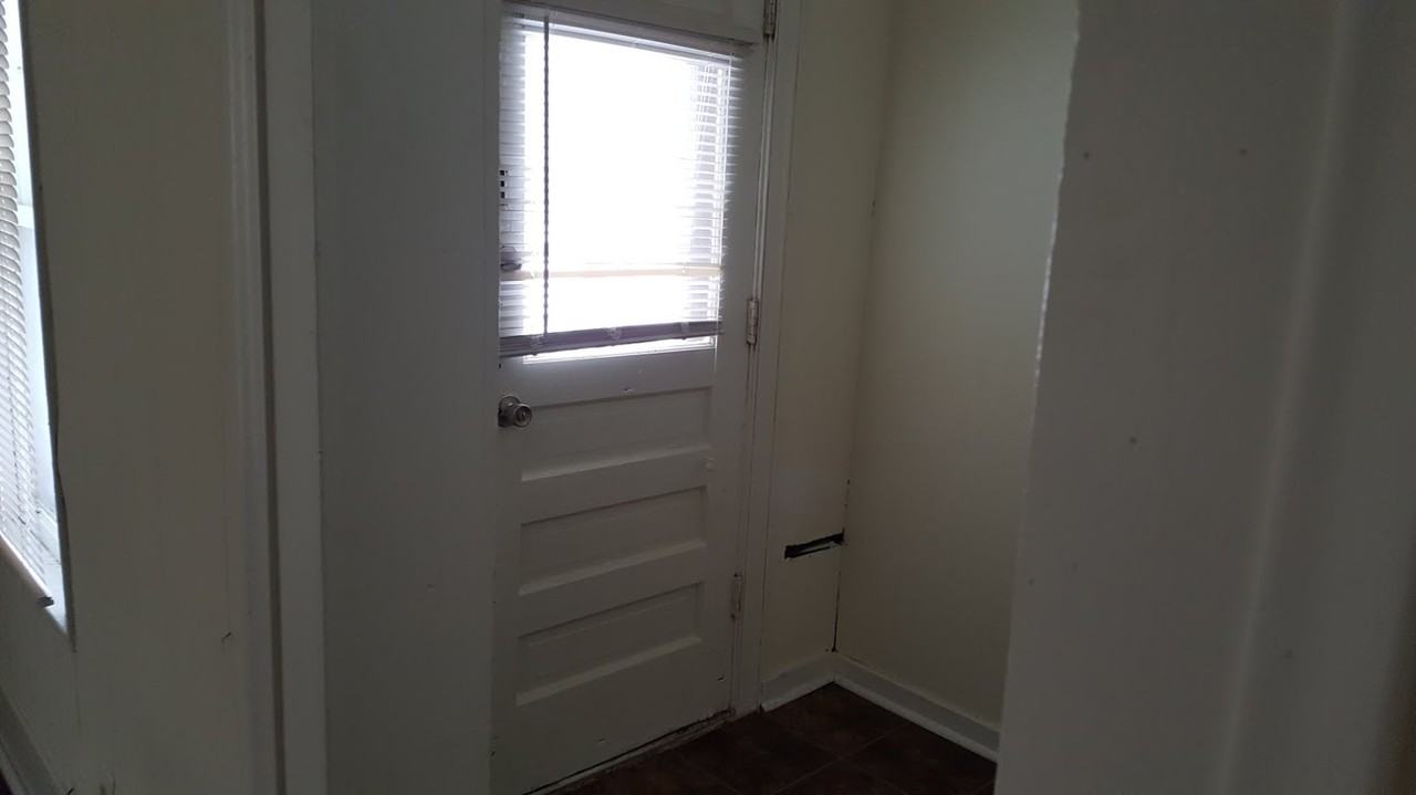 506 North Sycamore Street - Photo 7 of 12